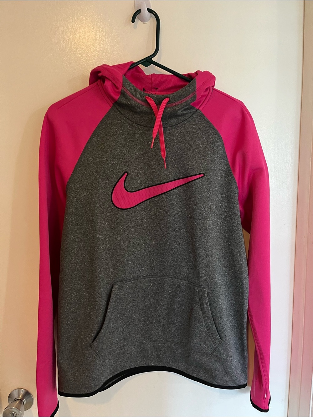 Nike Gray & Hot Pink Hooded Athletic Pullover Size Medium